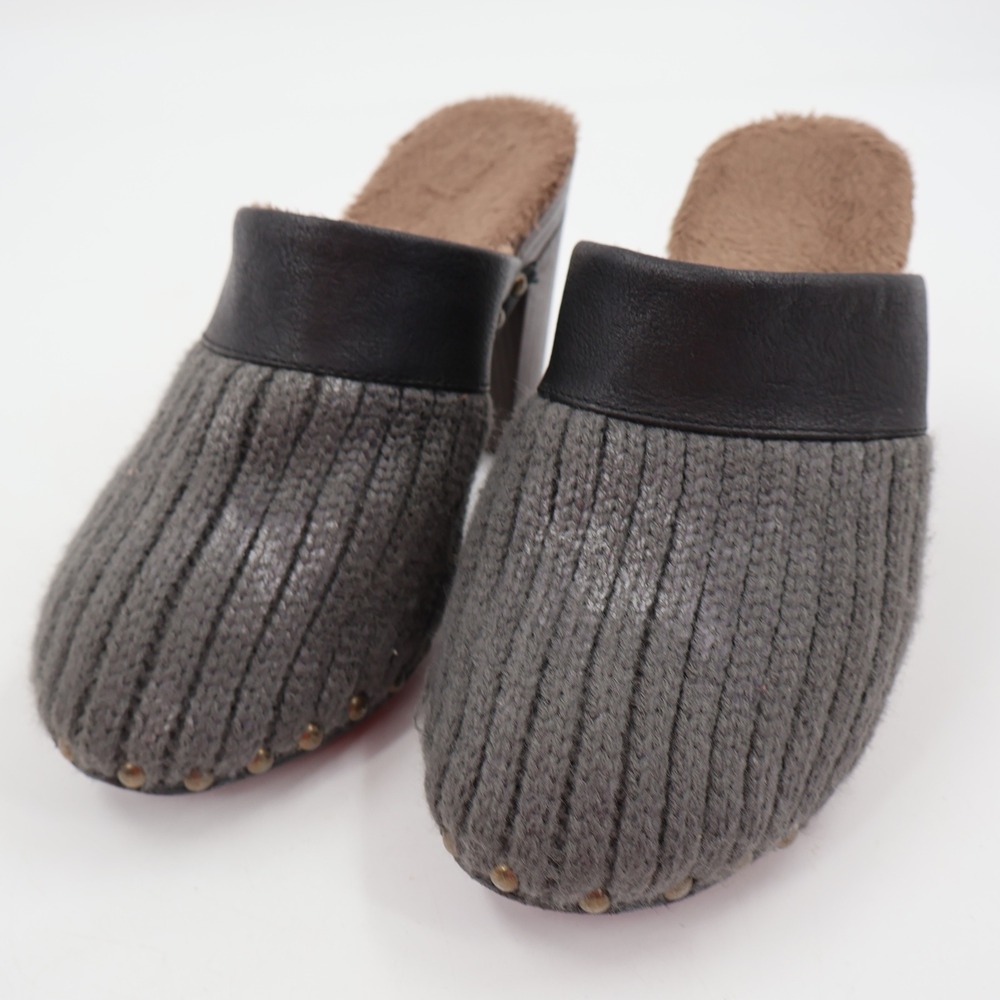 MUK LUKS Heeled Clogs Womens 6 Gray Cable Knit Faux Fur Lined Studded Mules